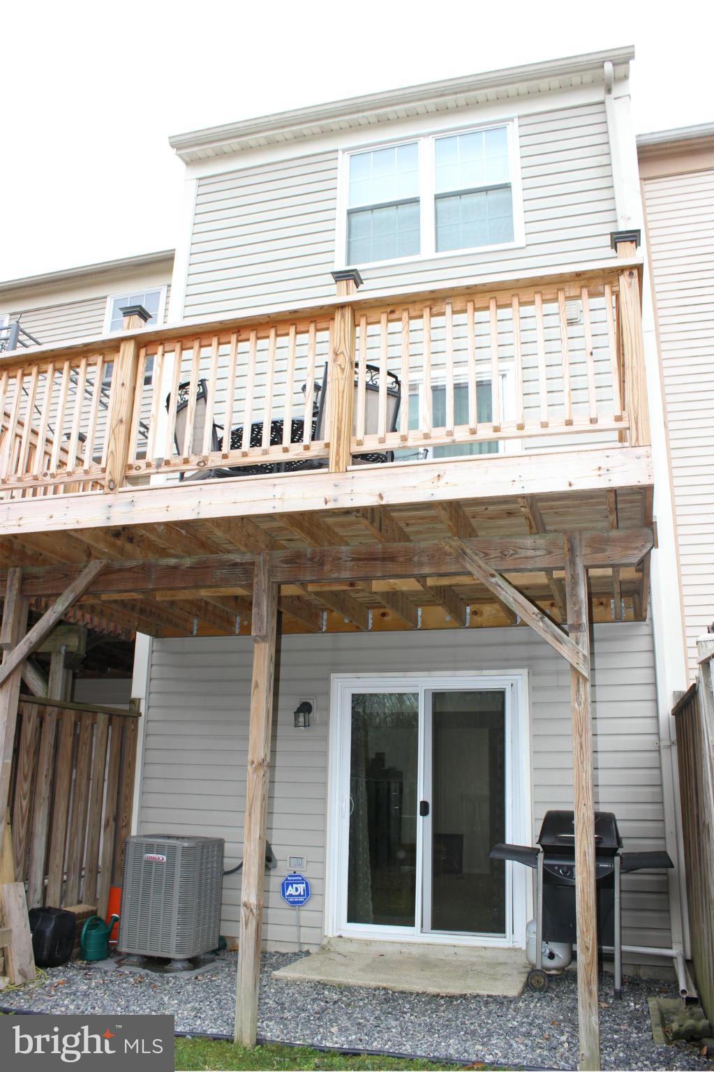 CLOVERLEAF TOWNHOUSES - Residential