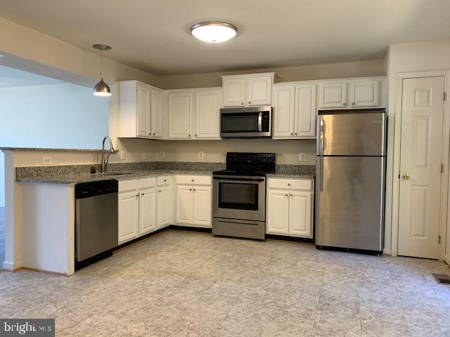 LIBERTY PLACE - Residential Lease