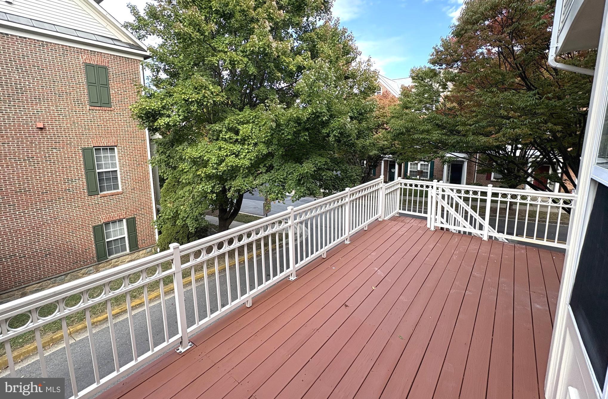 2201 KIMBALL PLACE
