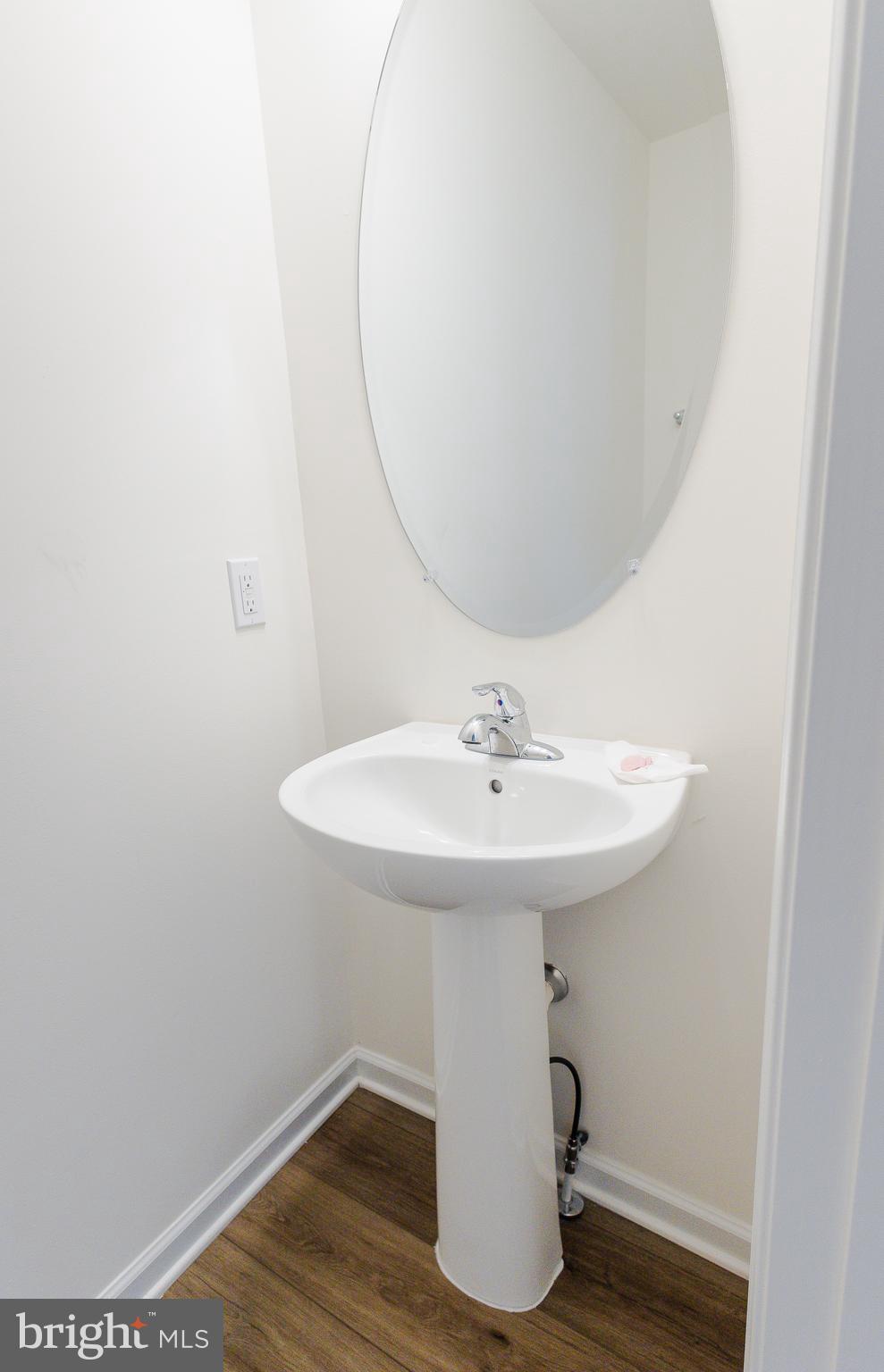 TOWNES AT TATE MANOR - Residential Lease