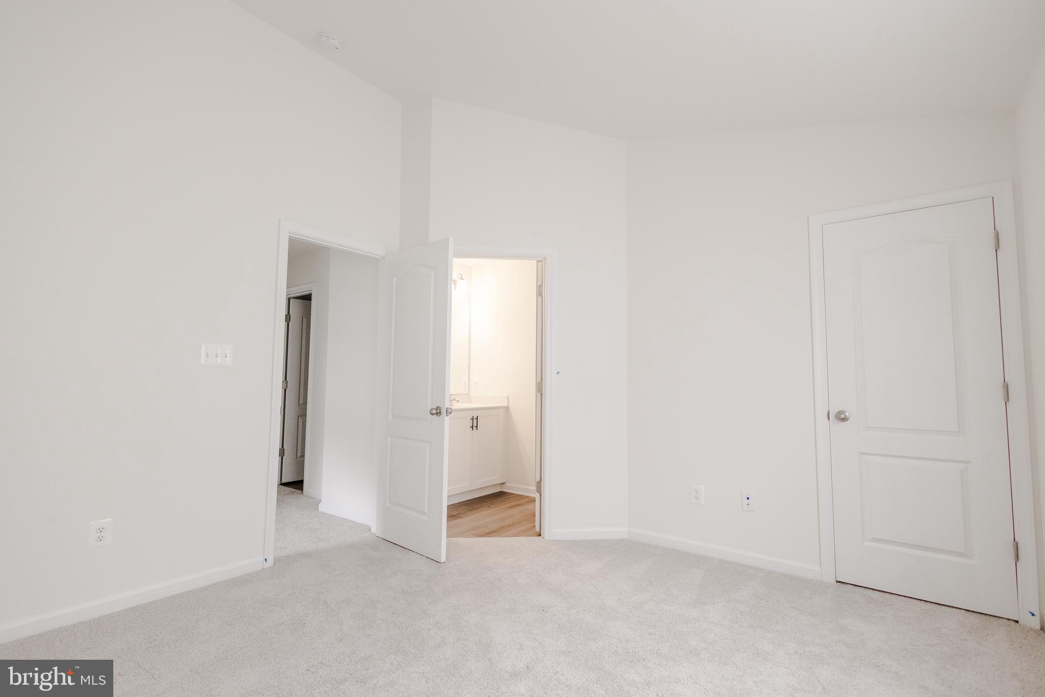 TOWNES AT TATE MANOR - Residential Lease