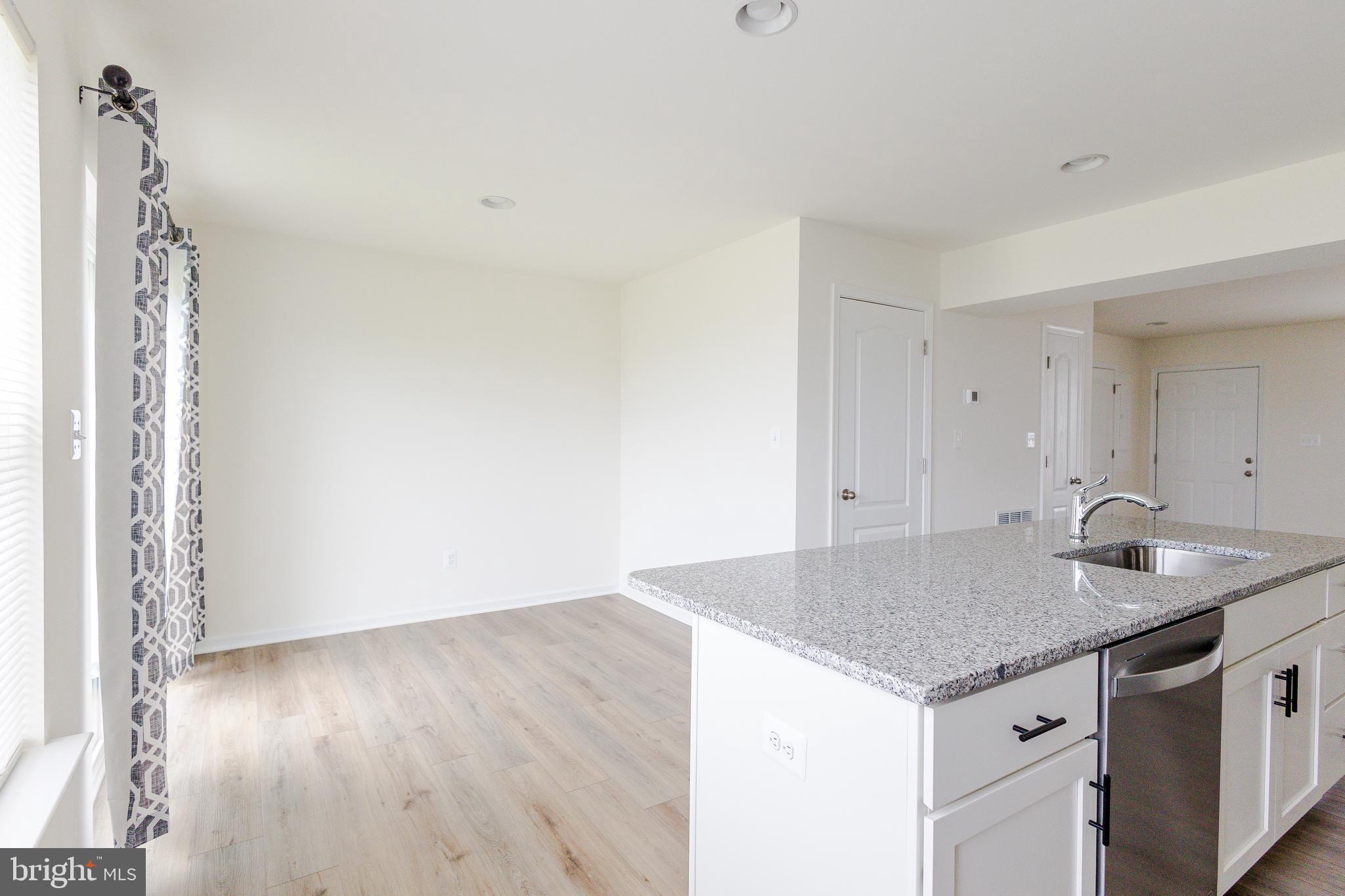 TOWNES AT TATE MANOR - Residential Lease