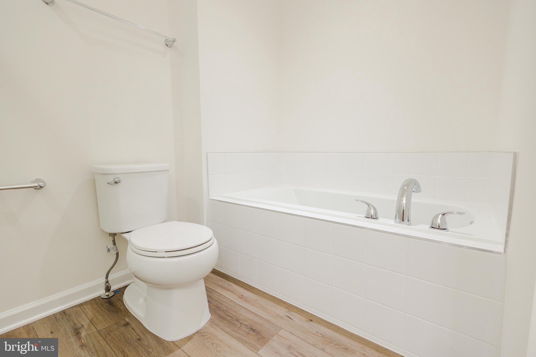 TOWNES AT TATE MANOR - Residential Lease