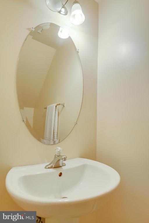 CHARLESTOWN COMMONS - Residential