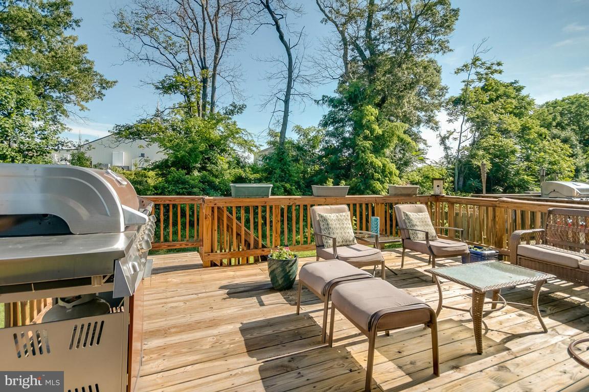 CHARLESTOWN COMMONS - Residential