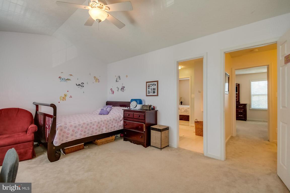 CHARLESTOWN COMMONS - Residential