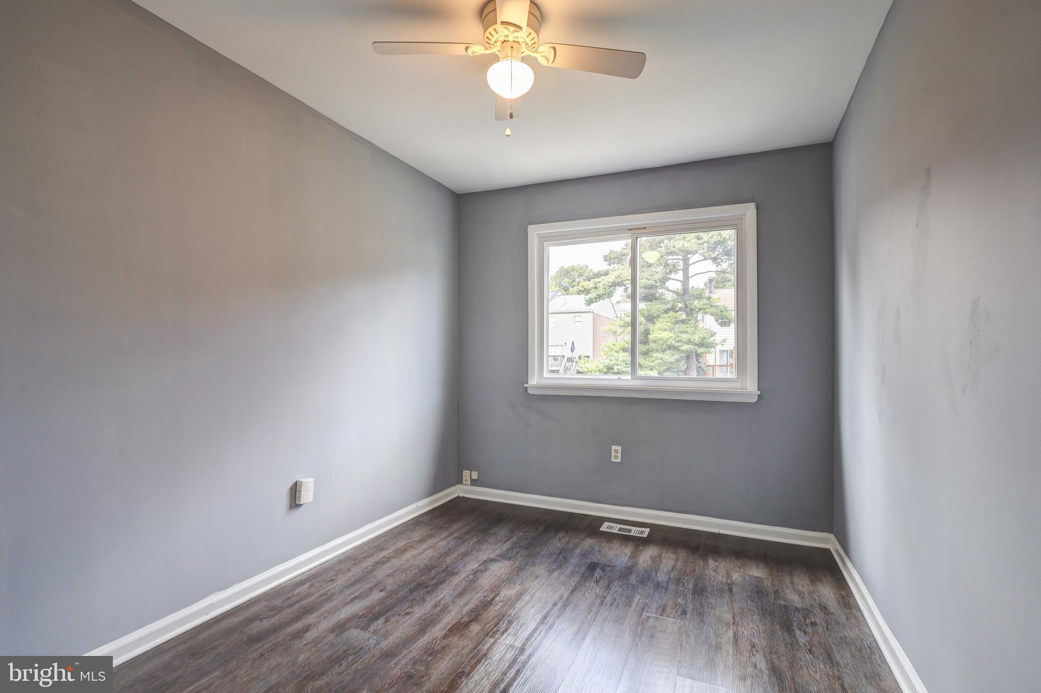 FRIENDLY ACRES - Residential Lease