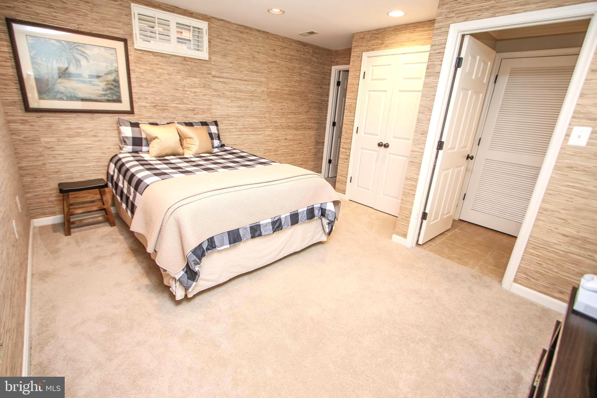 RANDOM HILLS LAND BAY - Residential Lease