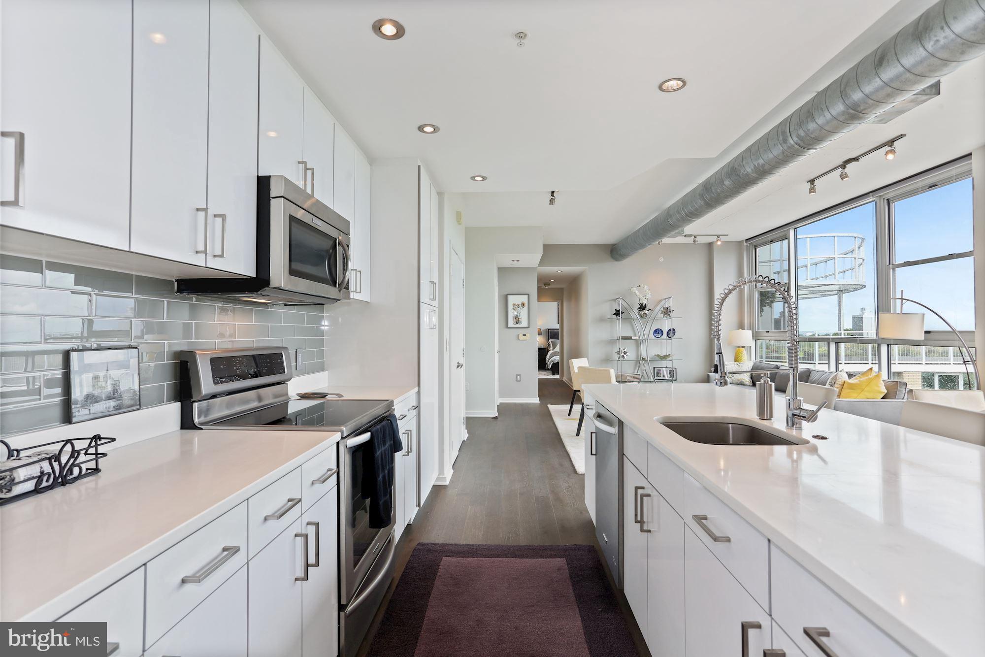 VIRGINIA SQUARE - Residential