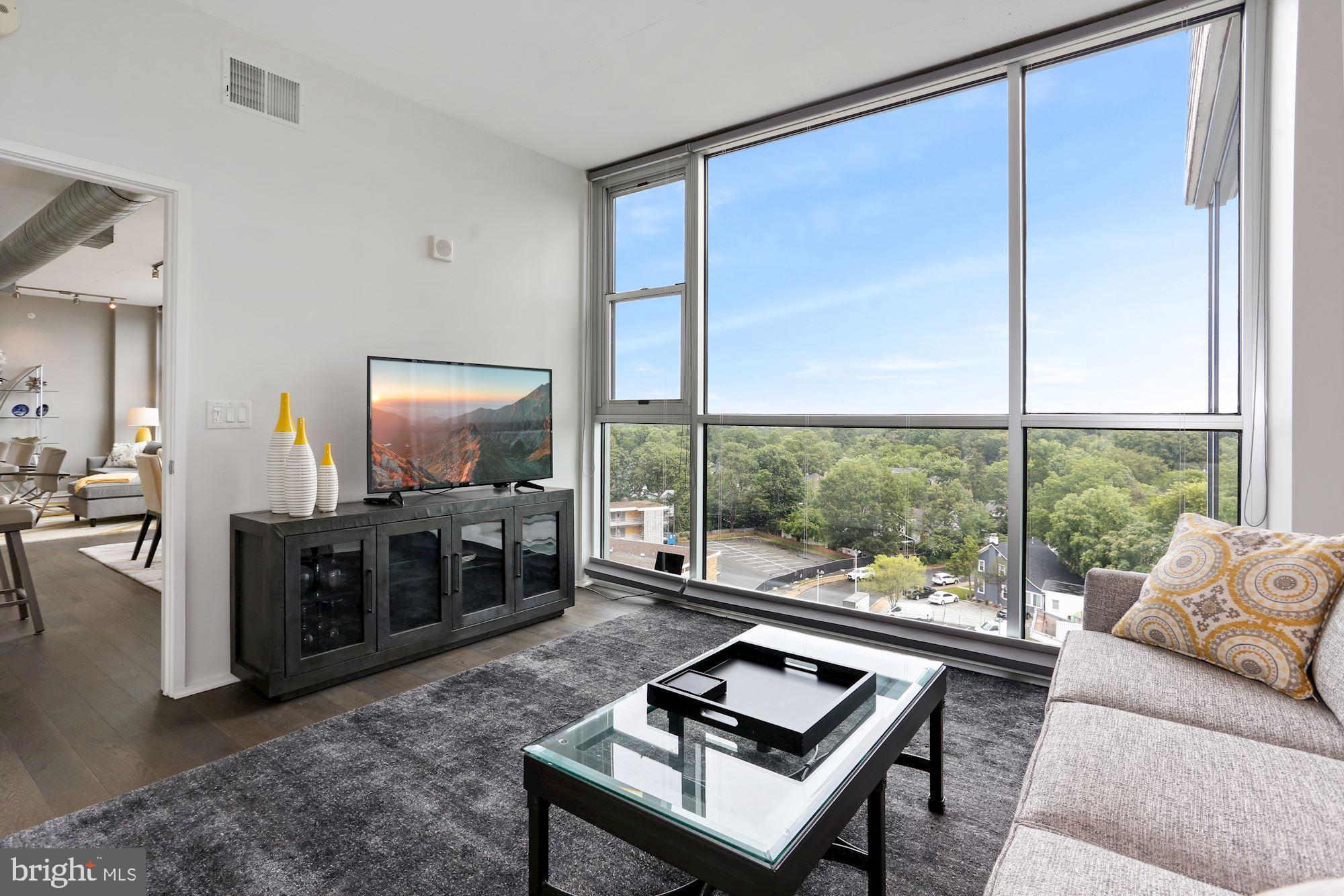 VIRGINIA SQUARE - Residential