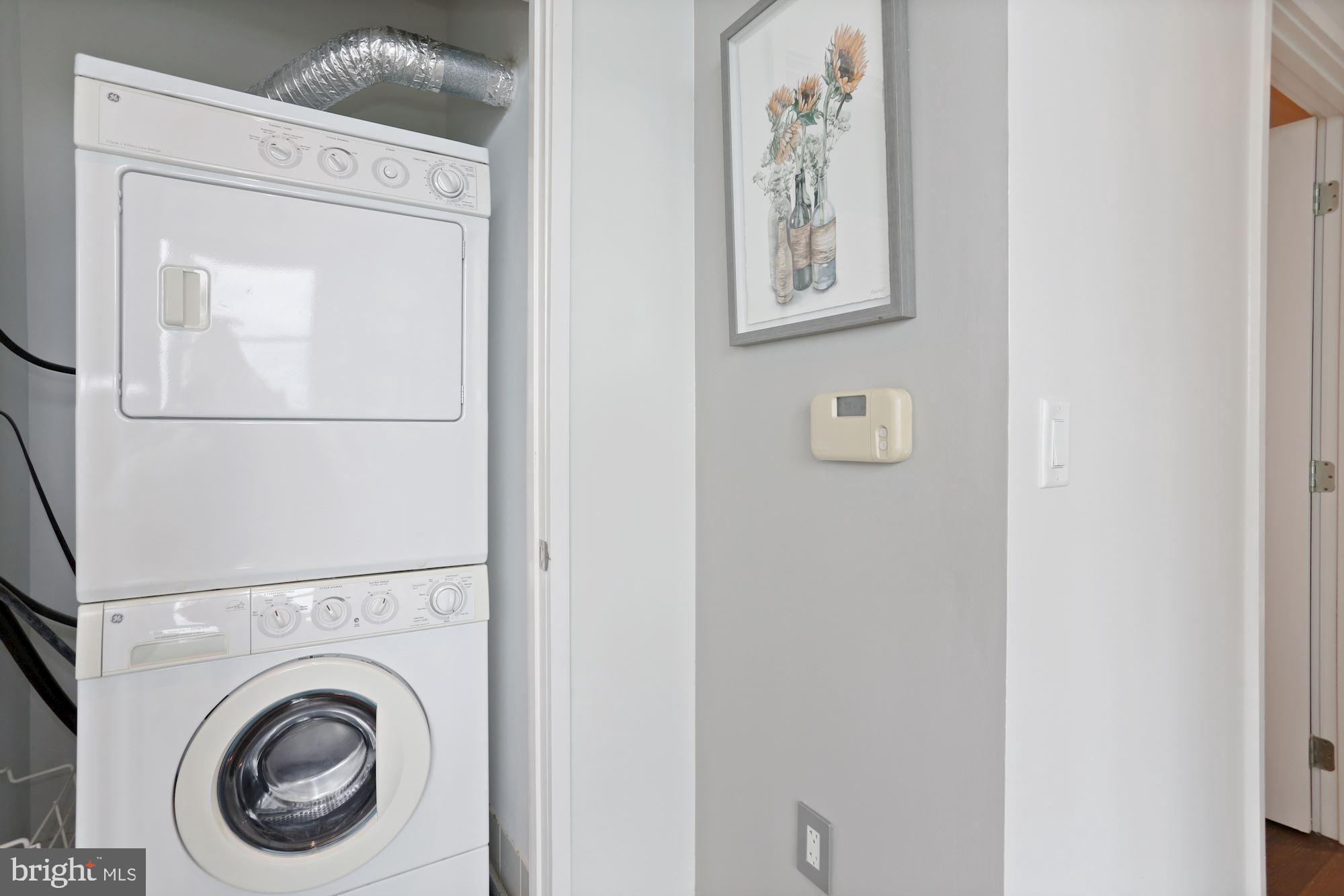 VIRGINIA SQUARE - Residential