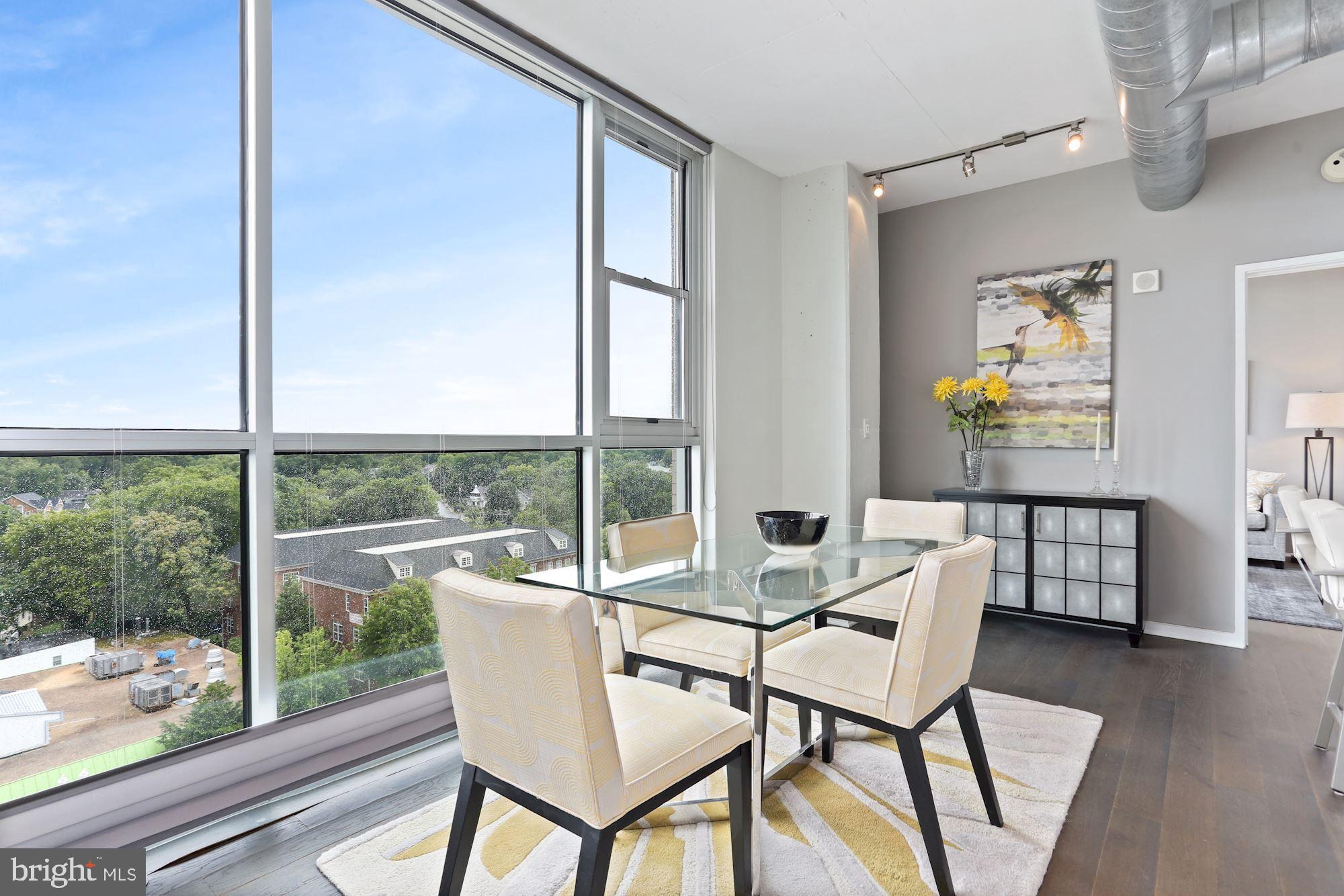 VIRGINIA SQUARE - Residential