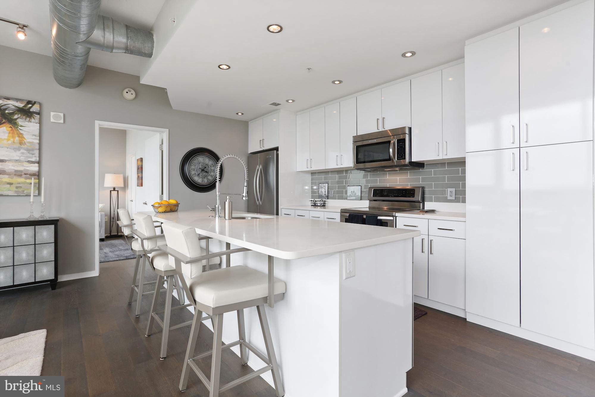 VIRGINIA SQUARE - Residential