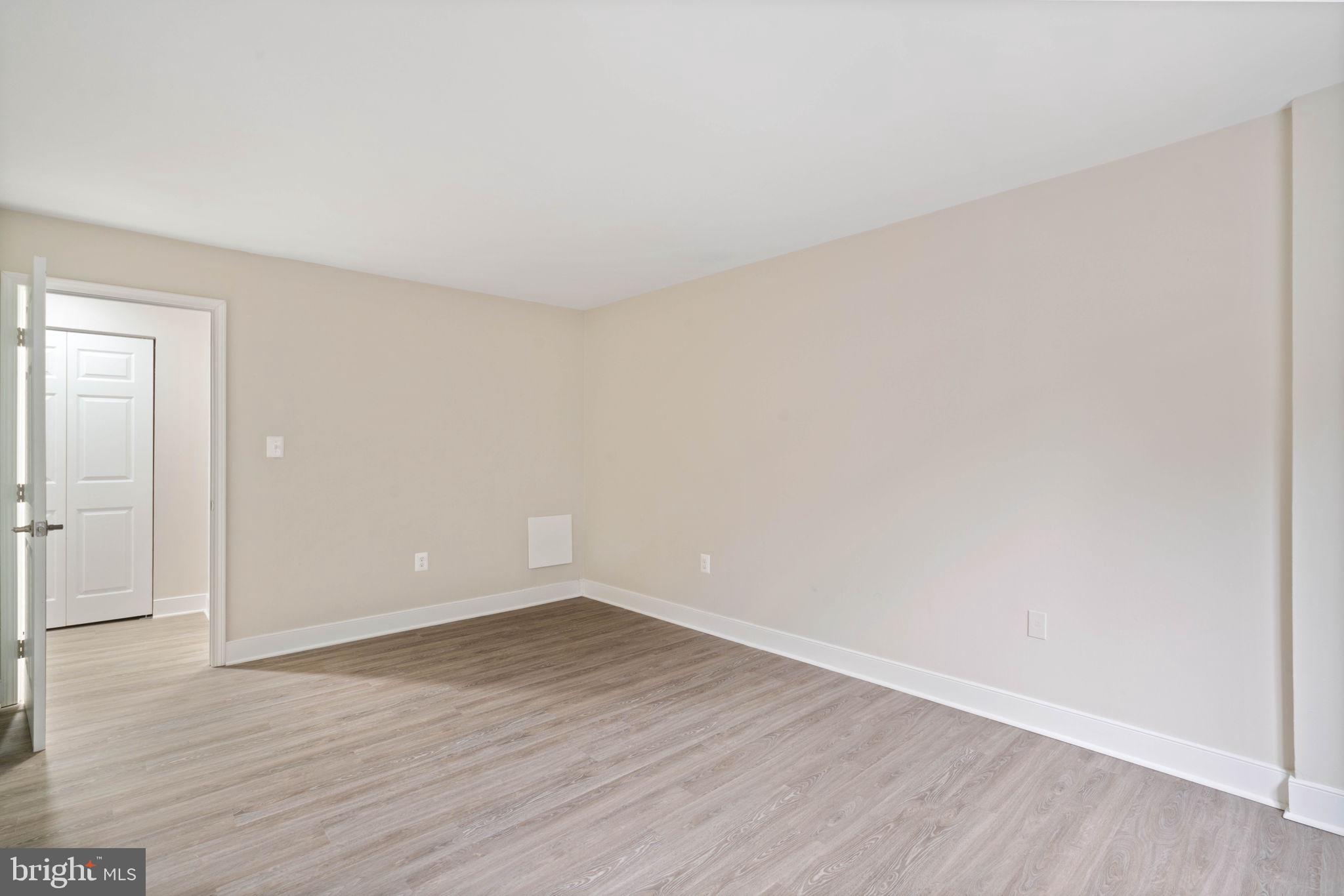 VALLEY PARK CONDOMINIUMS - Residential Lease