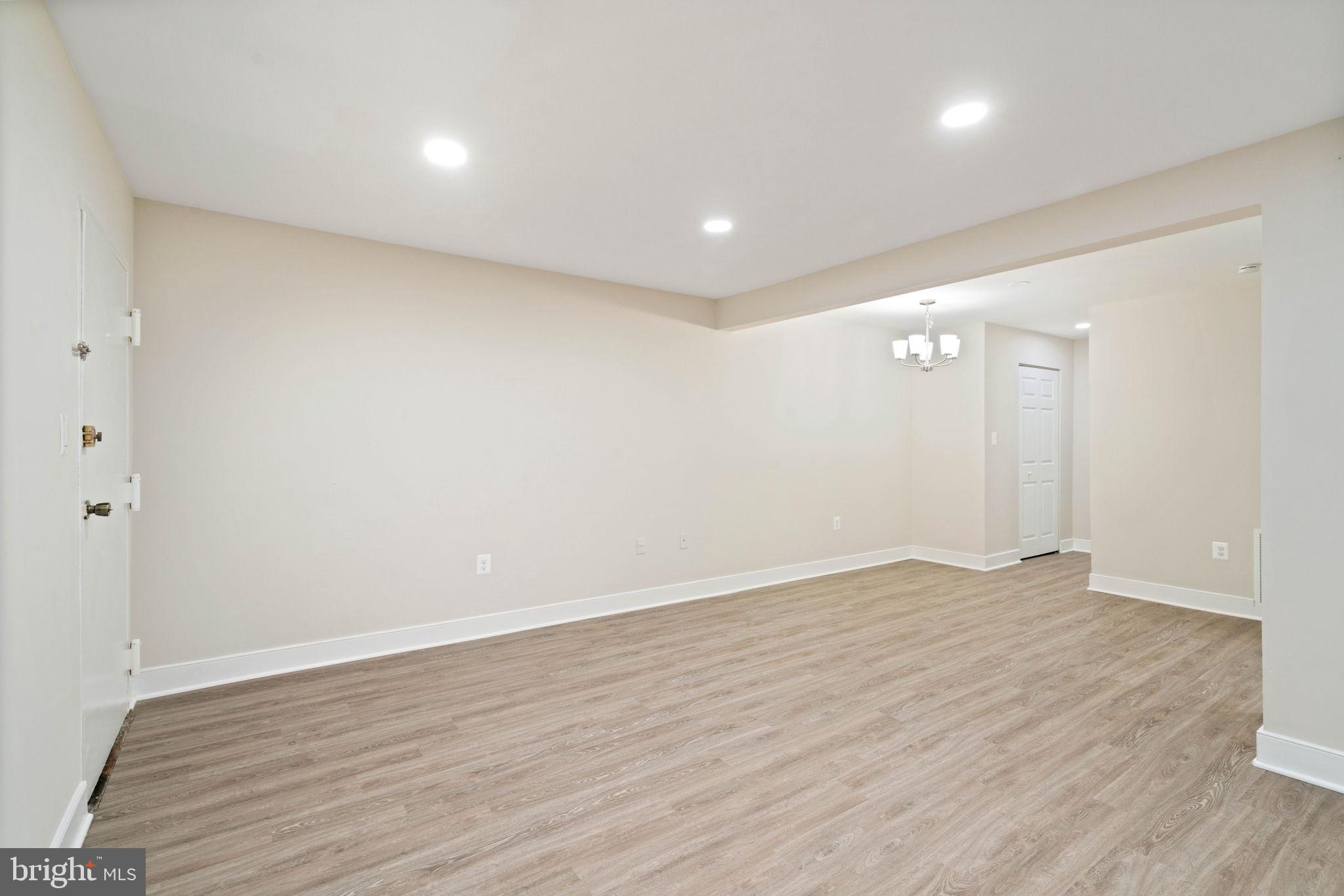 VALLEY PARK CONDOMINIUMS - Residential Lease