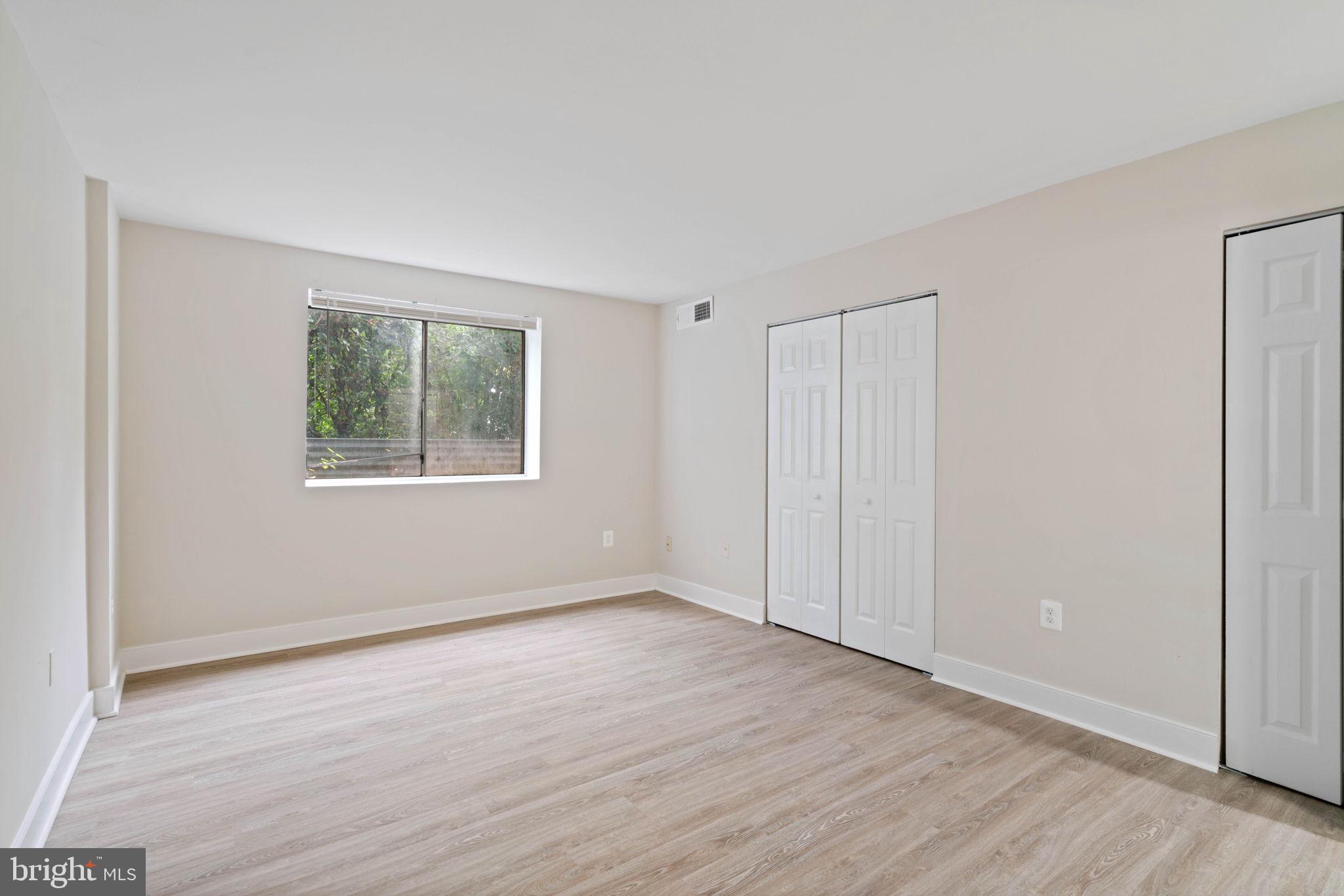 VALLEY PARK CONDOMINIUMS - Residential Lease