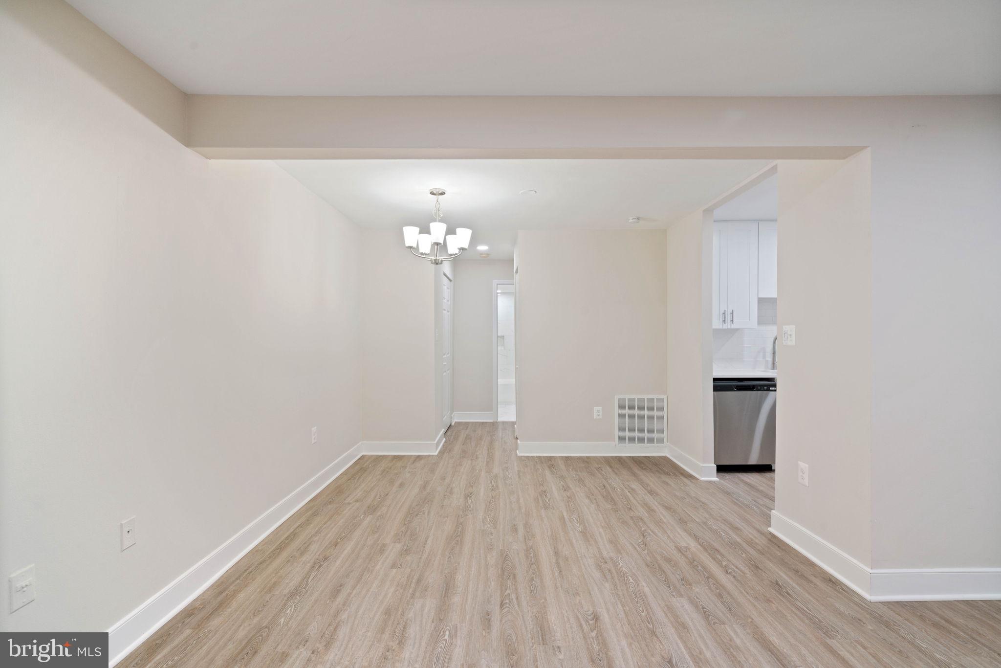 VALLEY PARK CONDOMINIUMS - Residential Lease