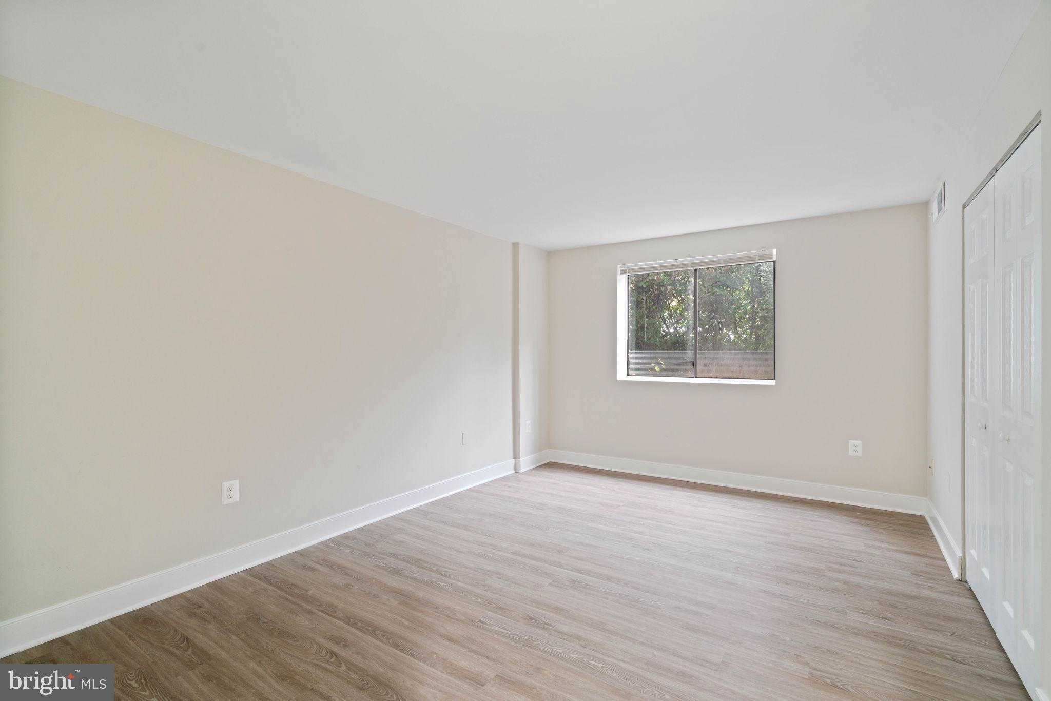 VALLEY PARK CONDOMINIUMS - Residential Lease