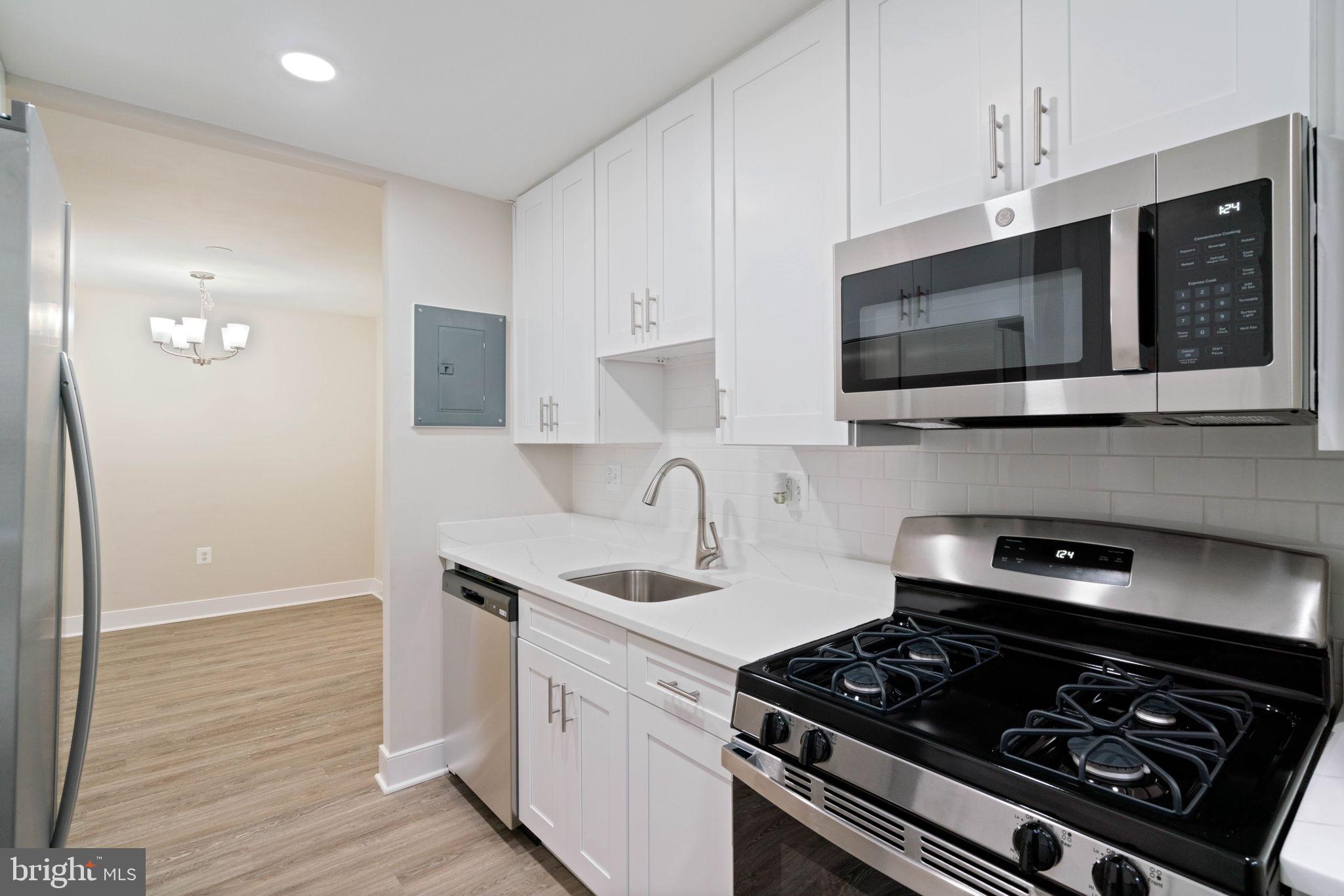 VALLEY PARK CONDOMINIUMS - Residential Lease