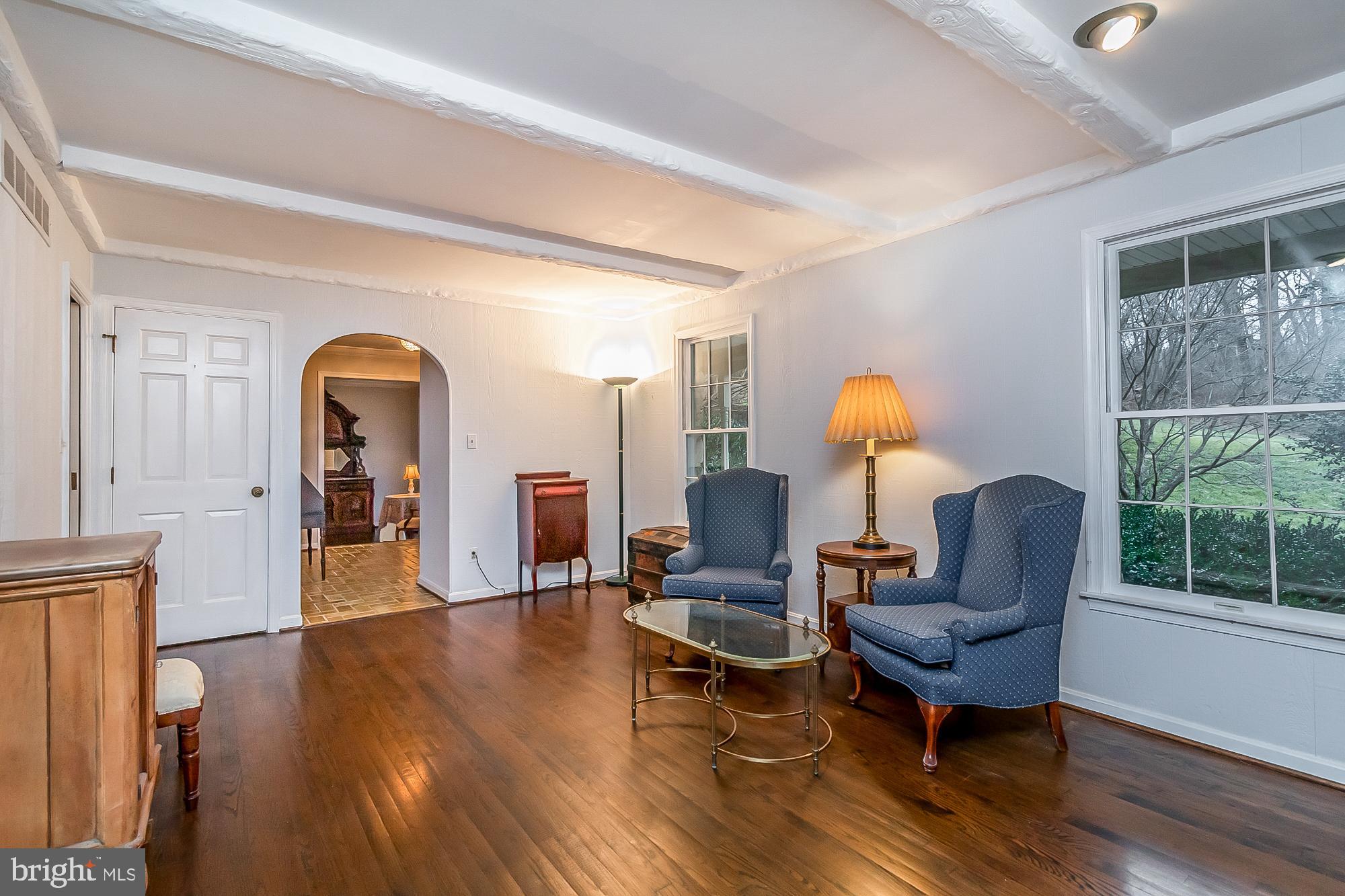 MANOR WOODS - Residential