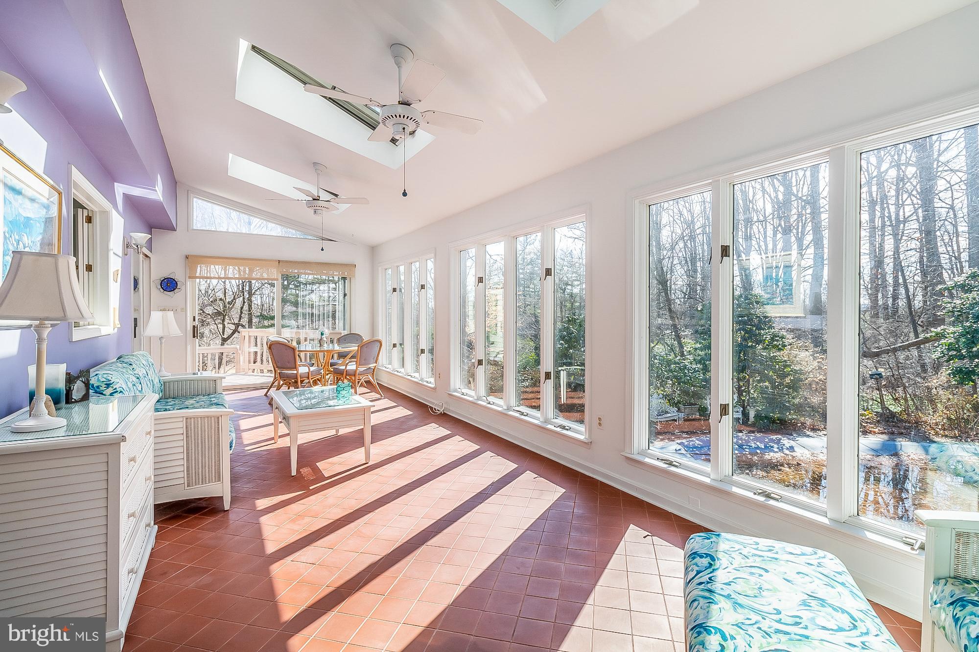 MANOR WOODS - Residential