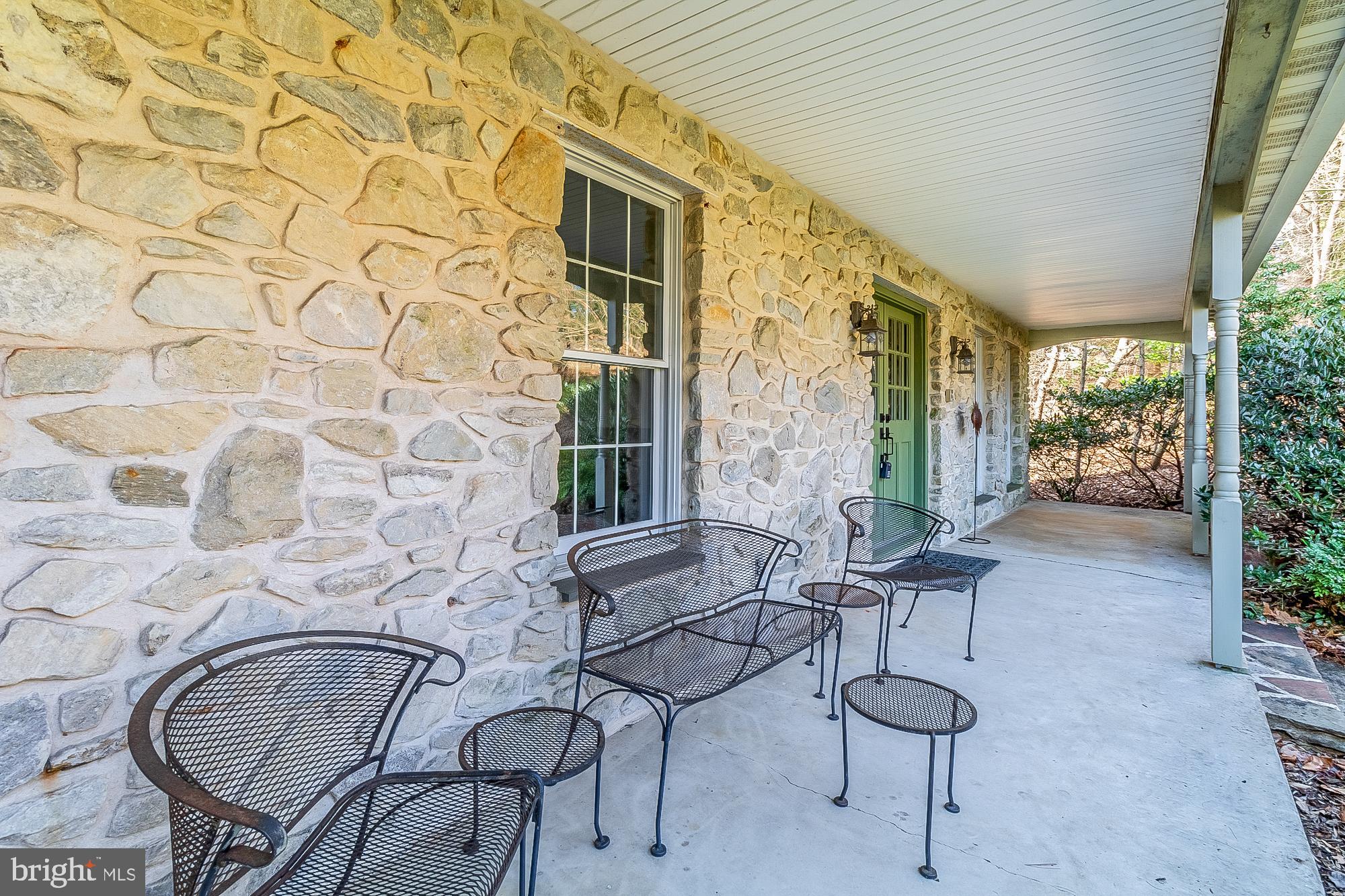 MANOR WOODS - Residential