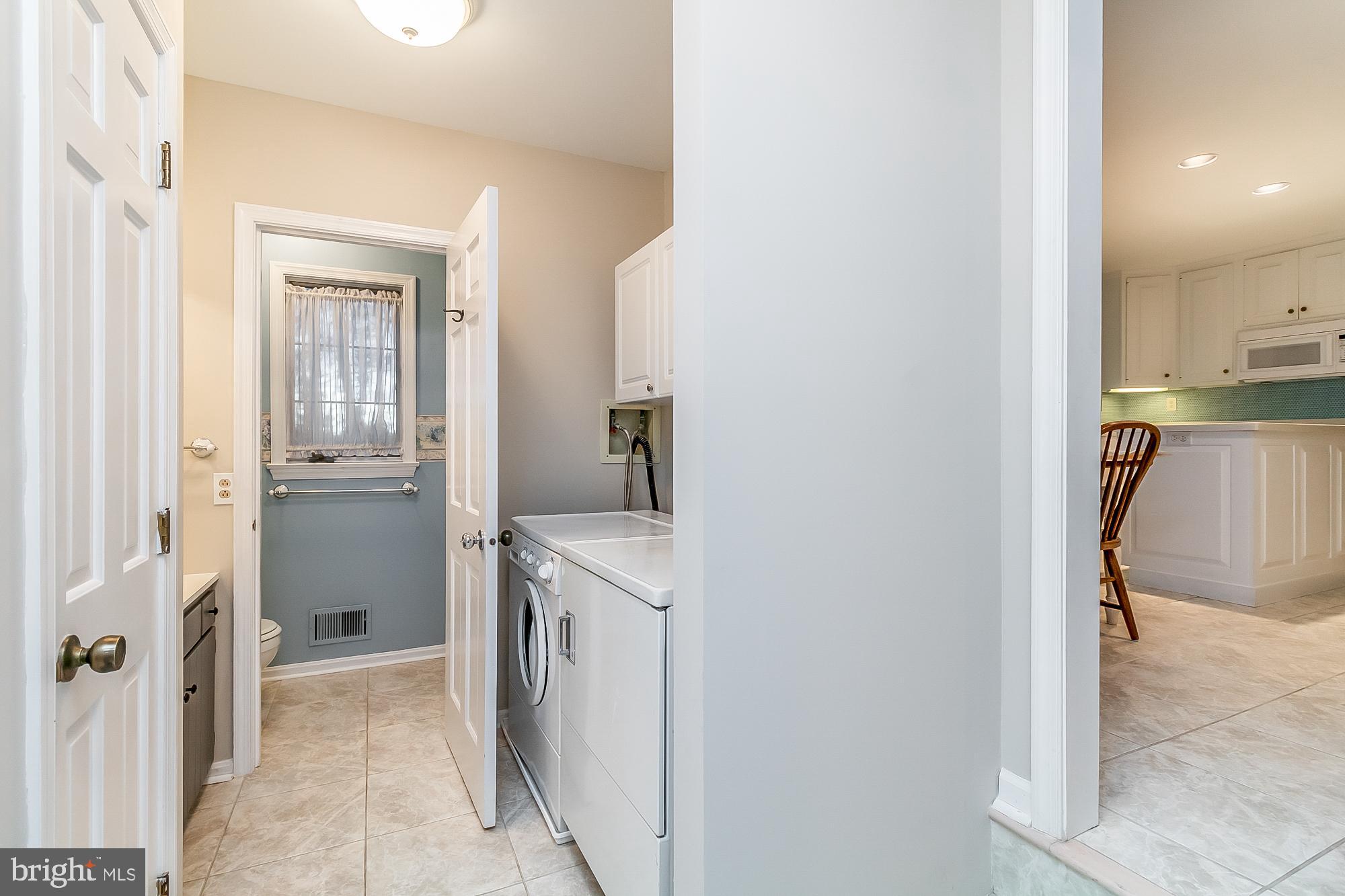 MANOR WOODS - Residential