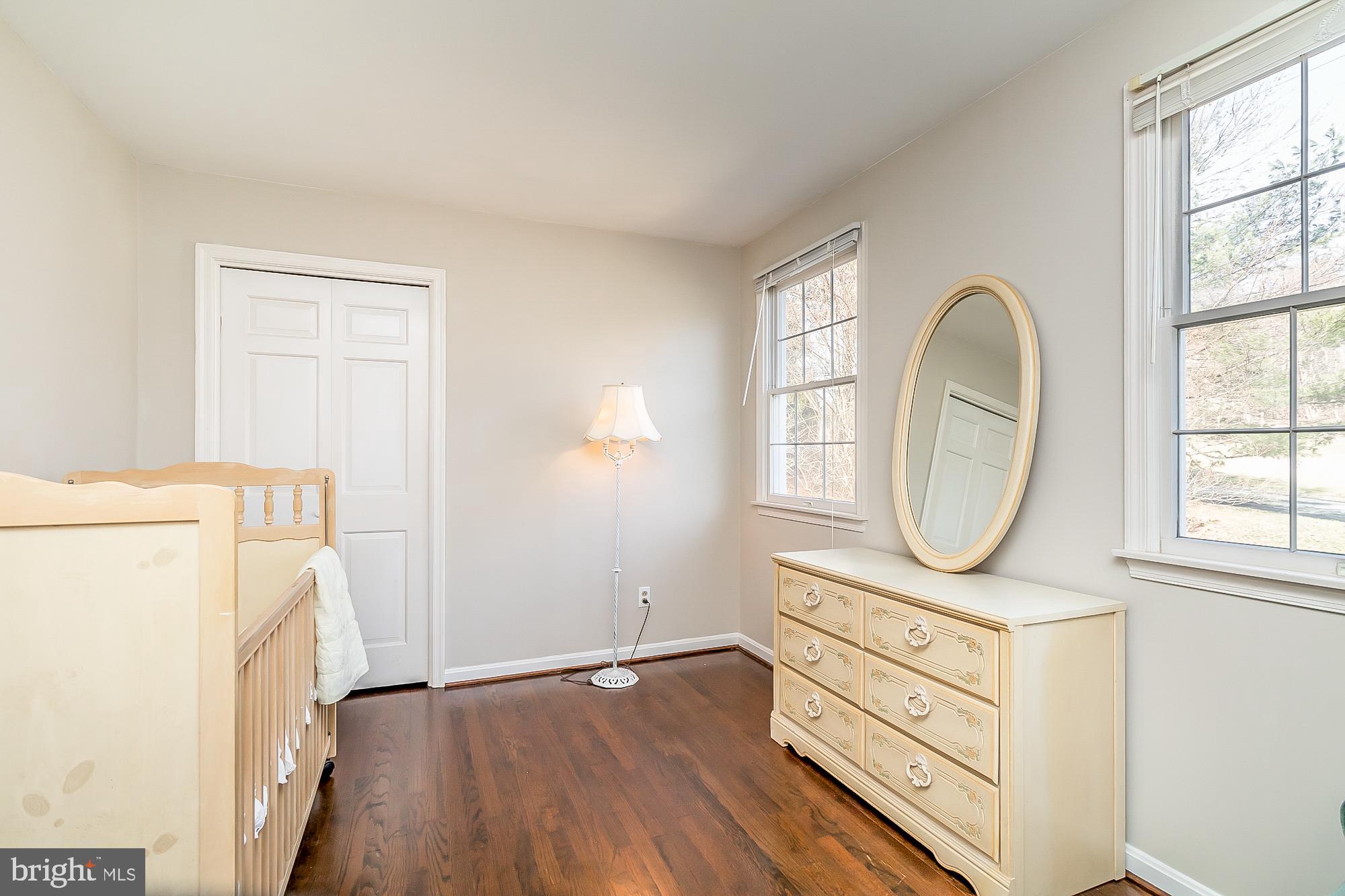 MANOR WOODS - Residential