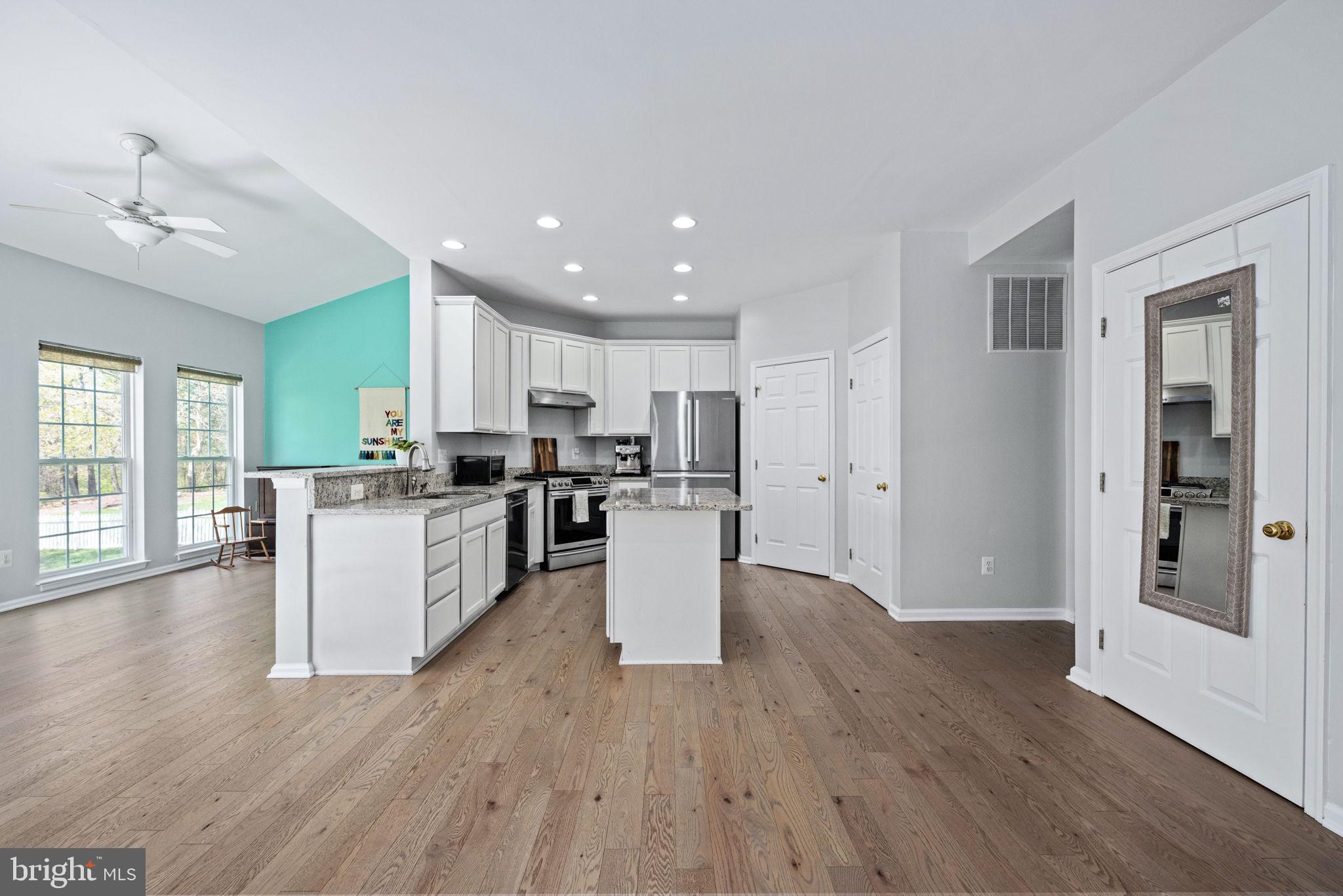 LEELAND STATION - Residential