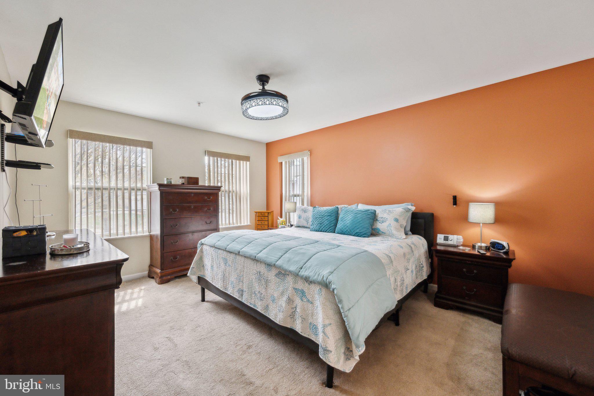 SUMMIT CREEK - Residential