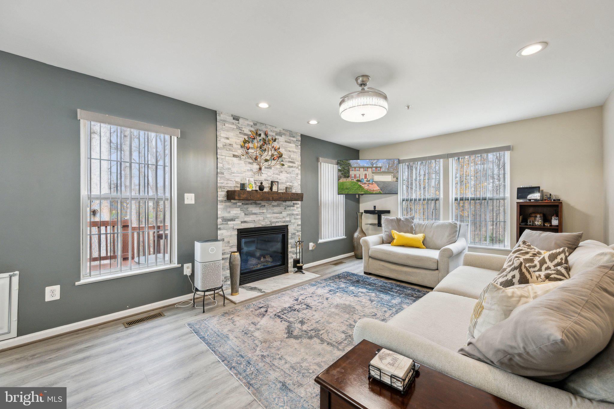 SUMMIT CREEK - Residential