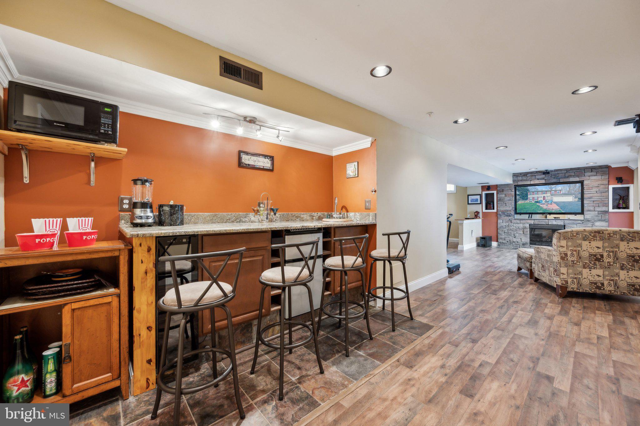 SUMMIT CREEK - Residential