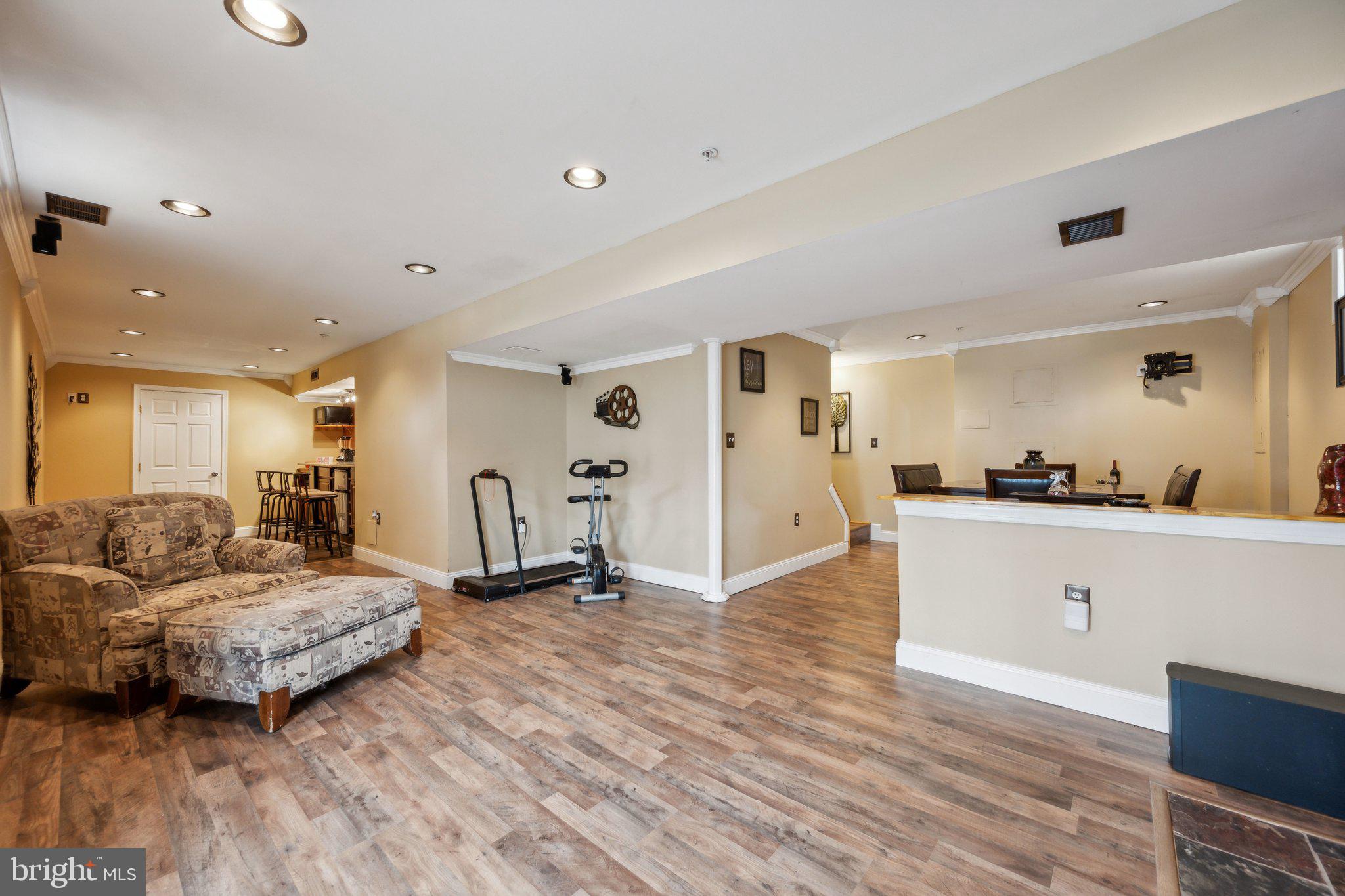 SUMMIT CREEK - Residential