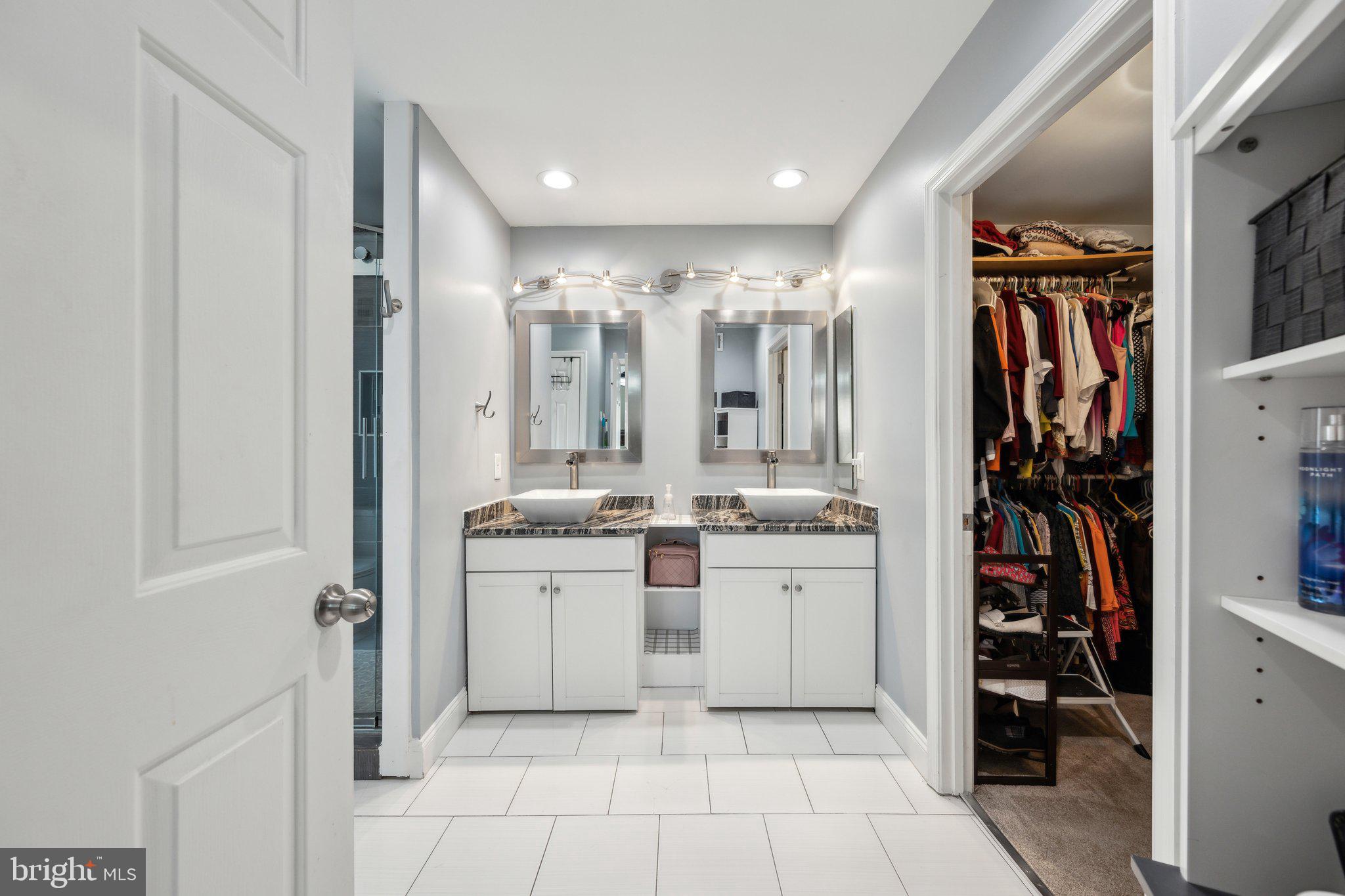 SUMMIT CREEK - Residential