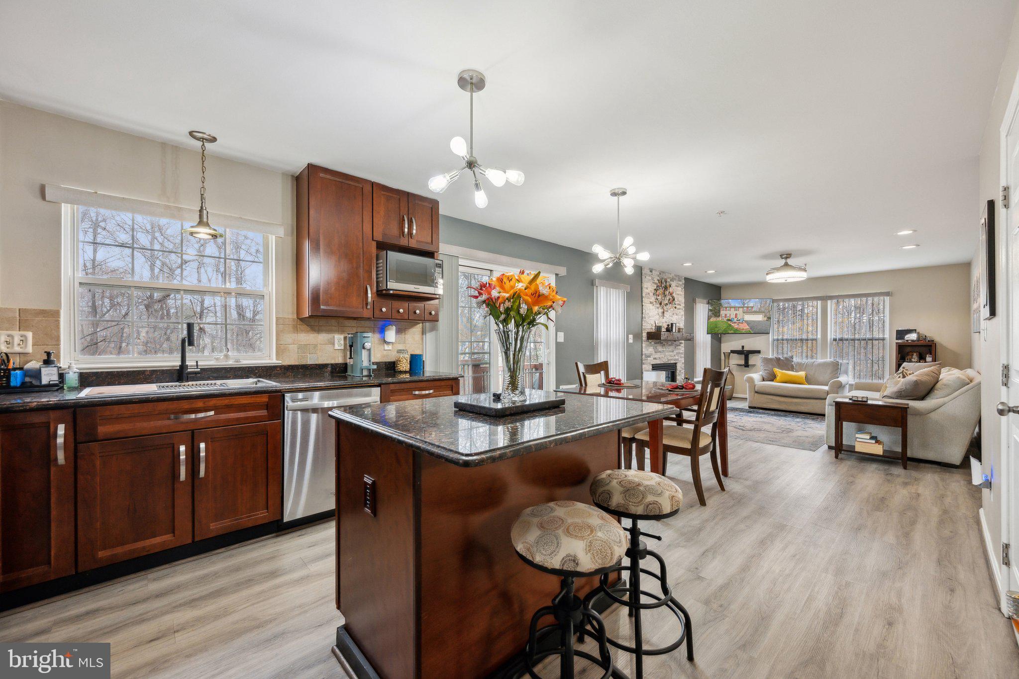 SUMMIT CREEK - Residential