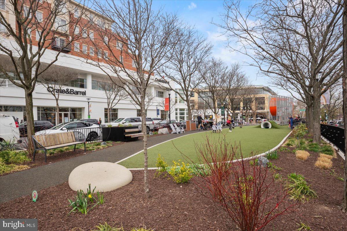 LYON PARK - Residential