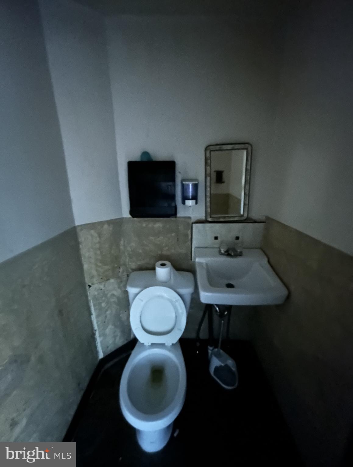 2300 S CROSKEY STREET