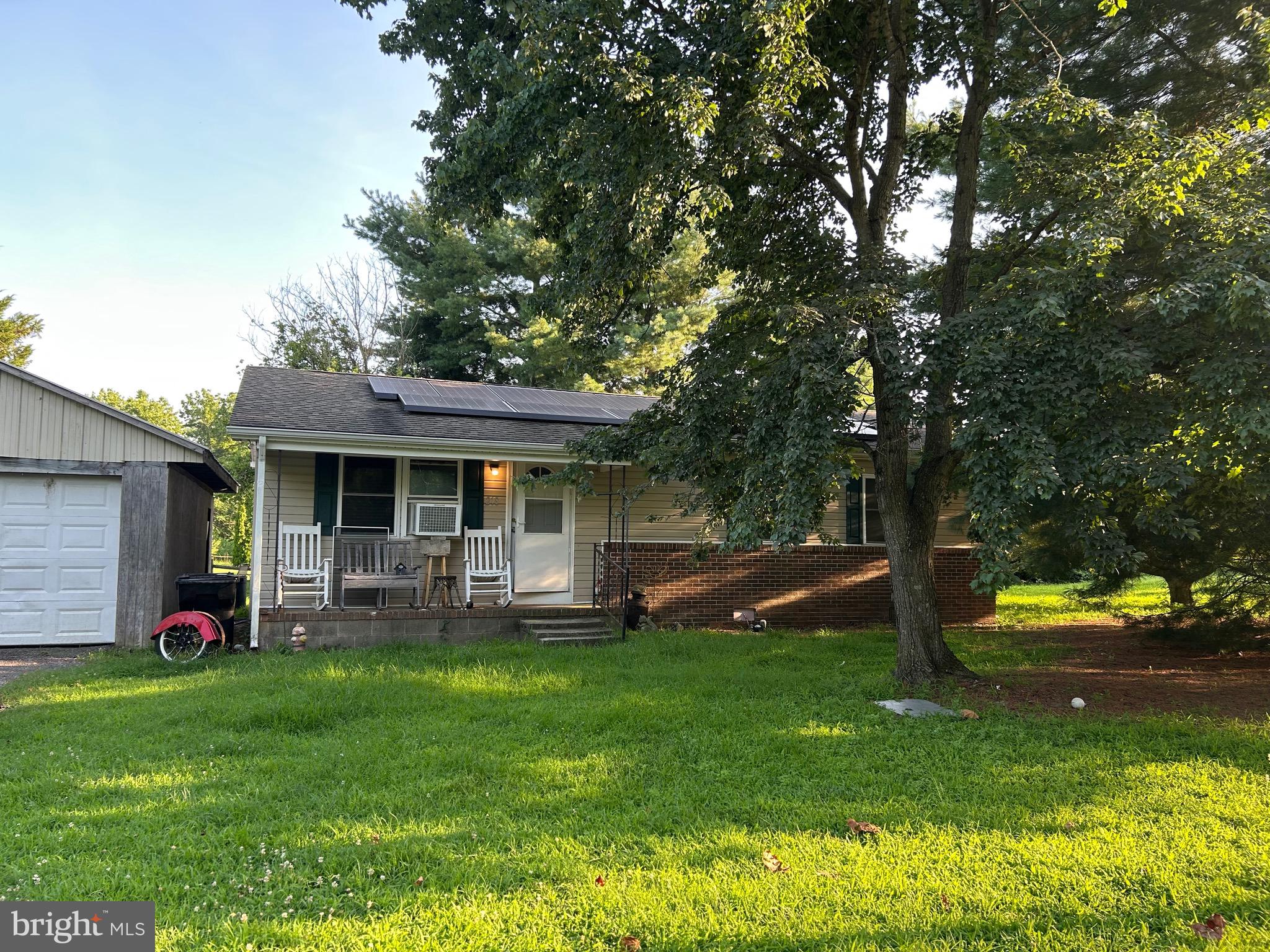 218 E SUNSET AVENUE
