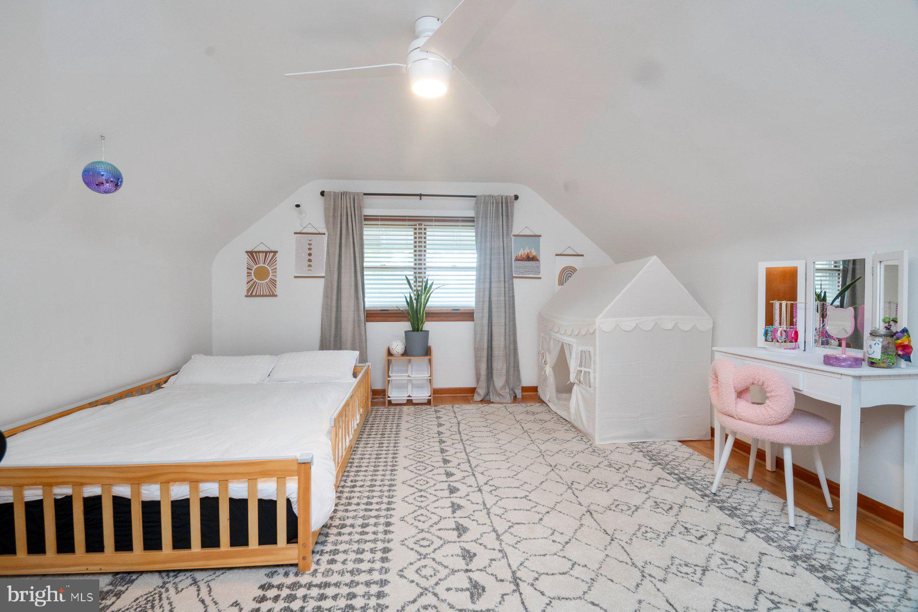 LINTHICUM HEIGHTS - Residential