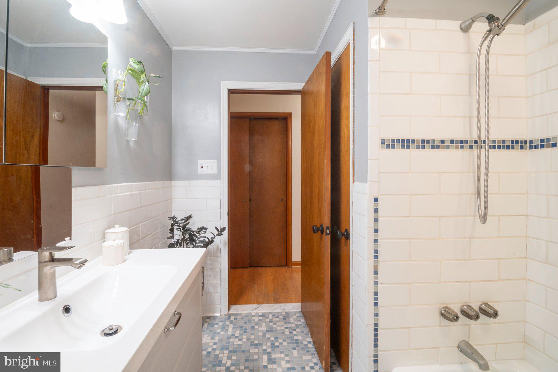 LINTHICUM HEIGHTS - Residential