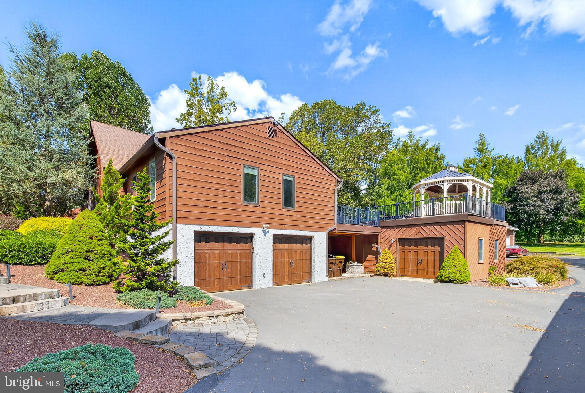 21 SYCAMORE LANE