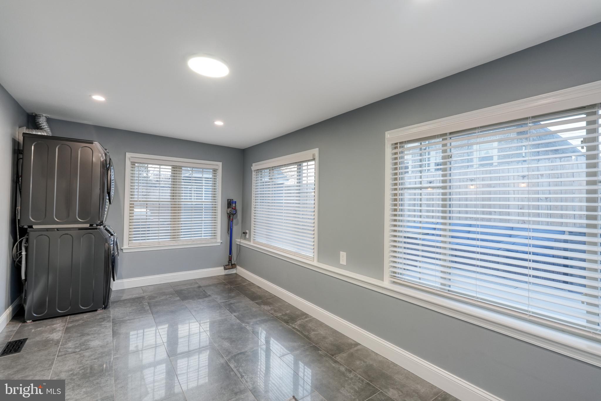 BUSTLETON - Residential