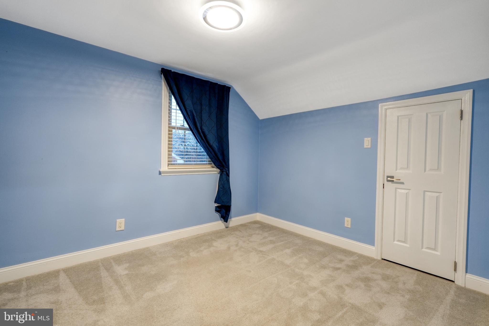 BUSTLETON - Residential