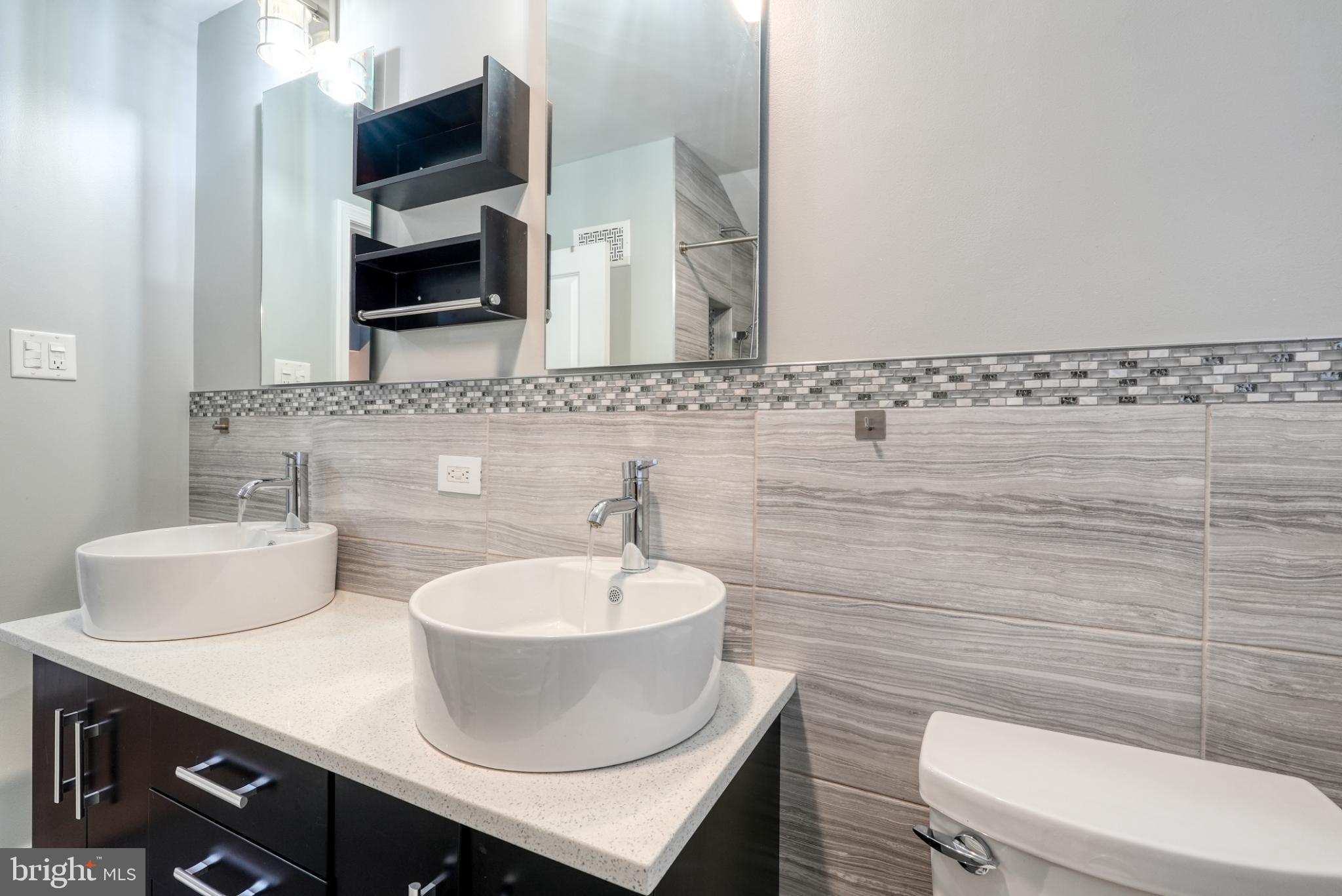 BUSTLETON - Residential