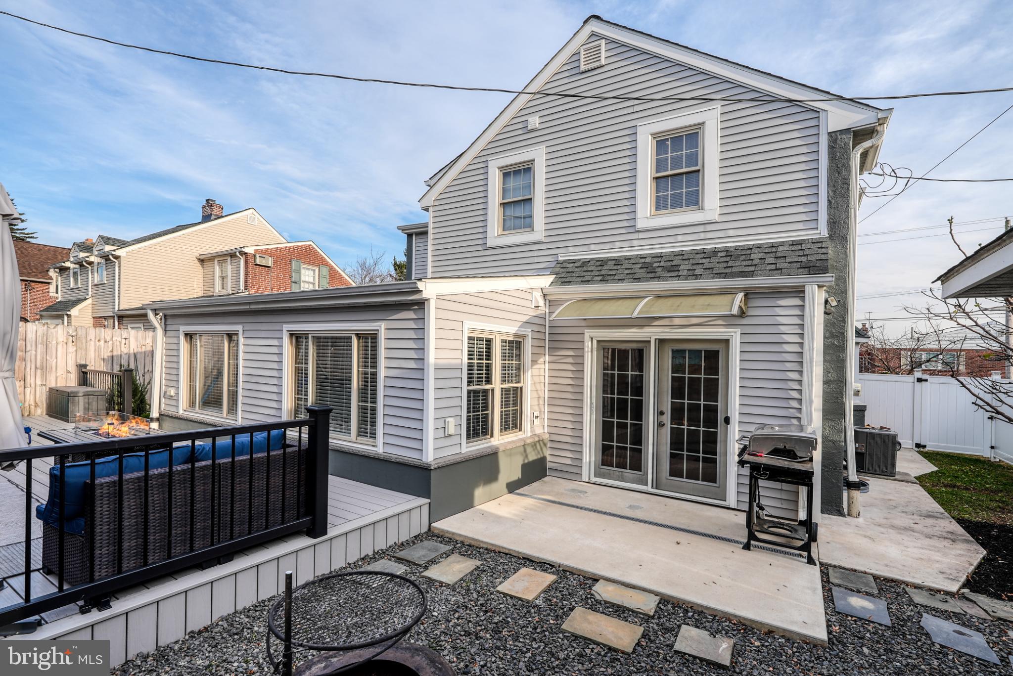 BUSTLETON - Residential