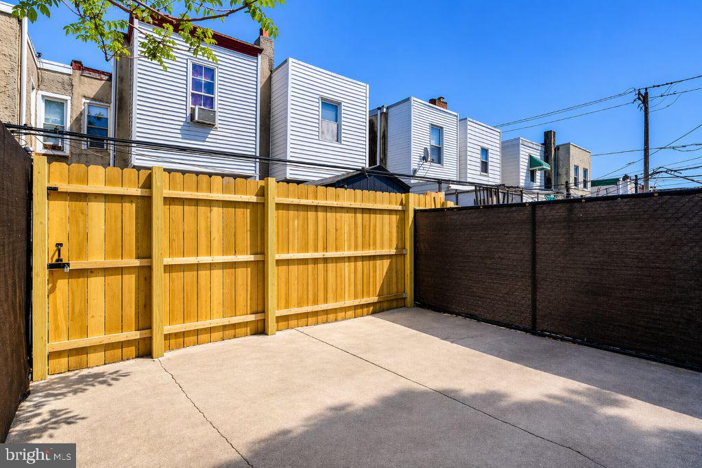 WHITMAN - Residential