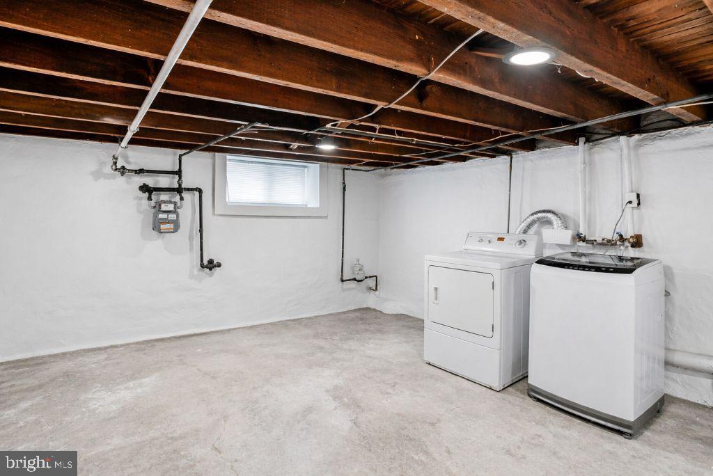 WHITMAN - Residential