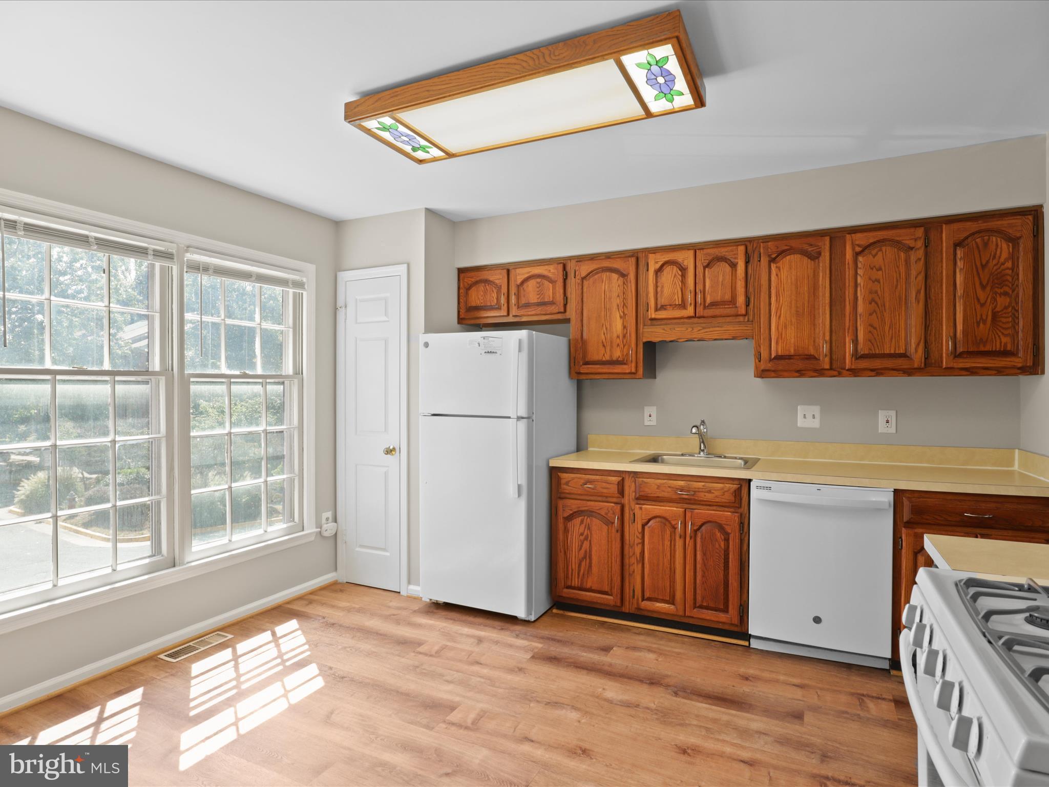 WILLOW CREEK - Residential Lease