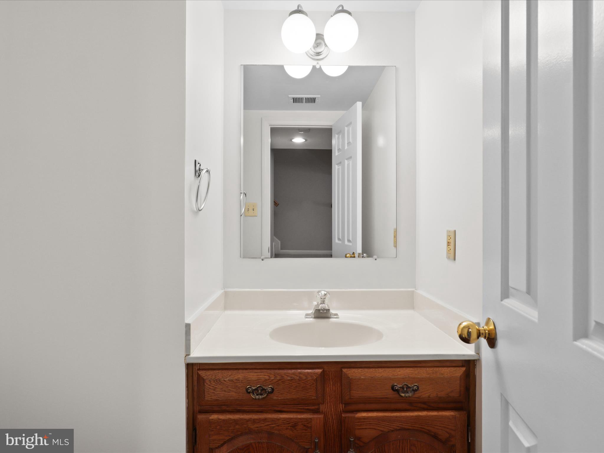 WILLOW CREEK - Residential Lease