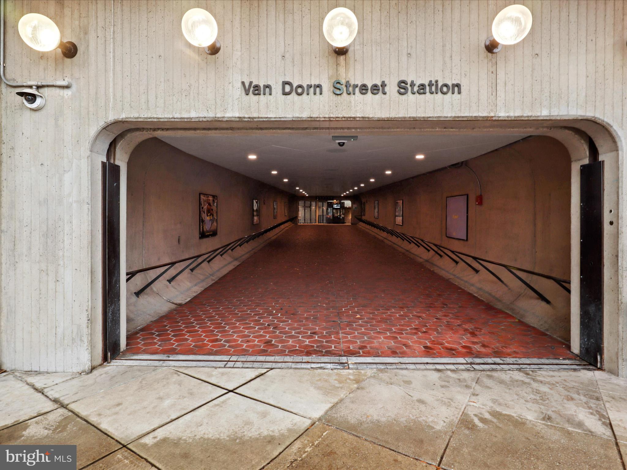 WILLOW CREEK - Residential Lease